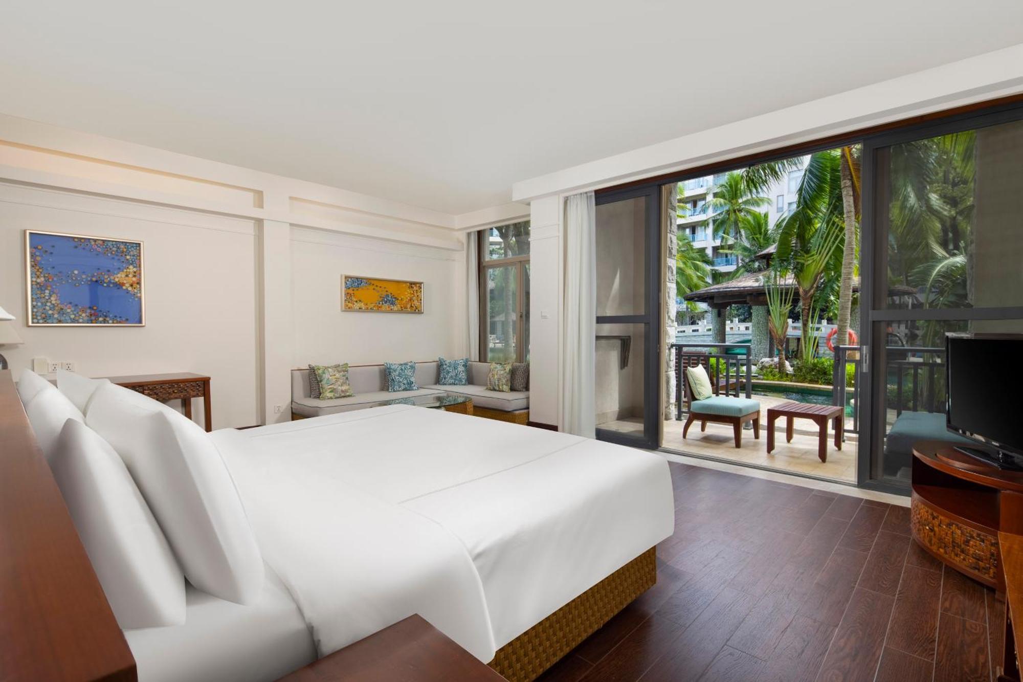 Swissotel Yalong Bay Курортный комплекс